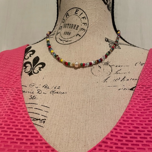 🌈 Rainbow Glass Beaded Necklace with Freshwater Pearl - Picture 7 of 7